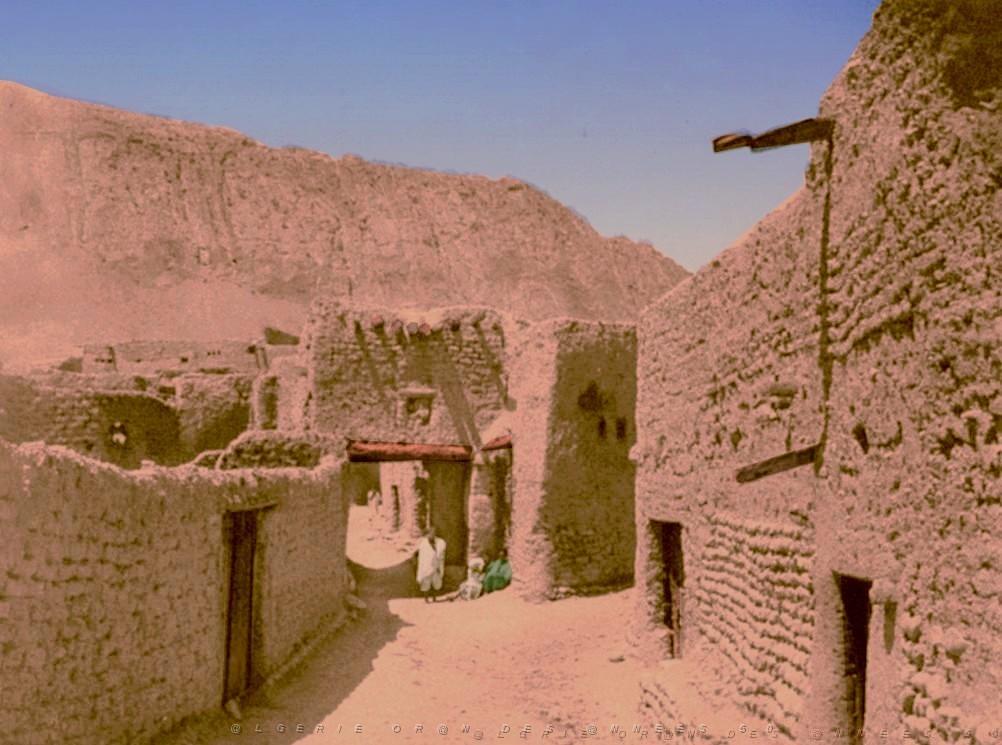OASIS ET LE M ZAB 00016 EL KANTARA LE VILLAGE ROUGE.jpg